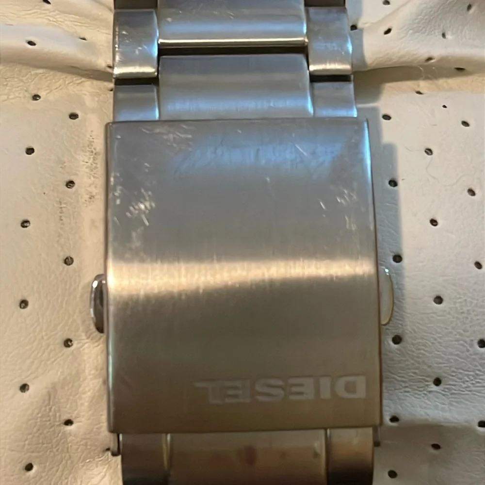 Diesel Men's Watch Stainless Steel White Dial XL Franchise Chronograph DZ4219